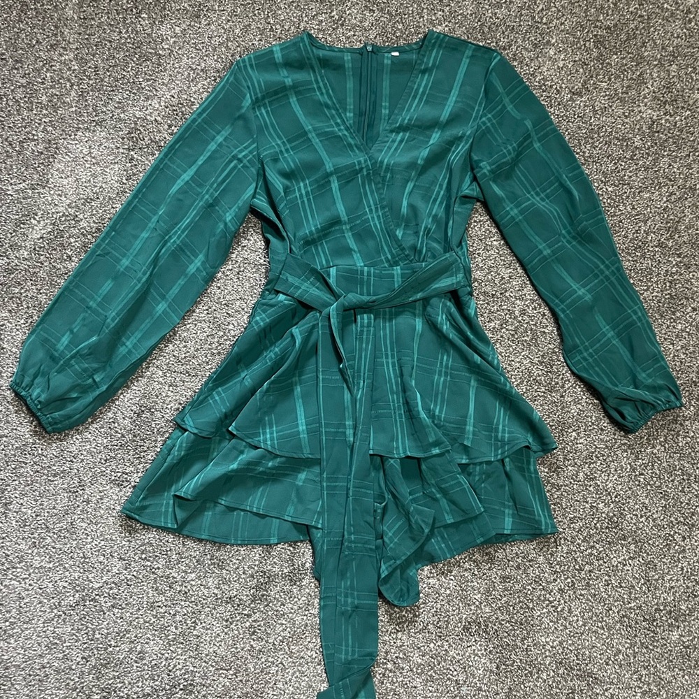 V Neck Ruffled Romper
